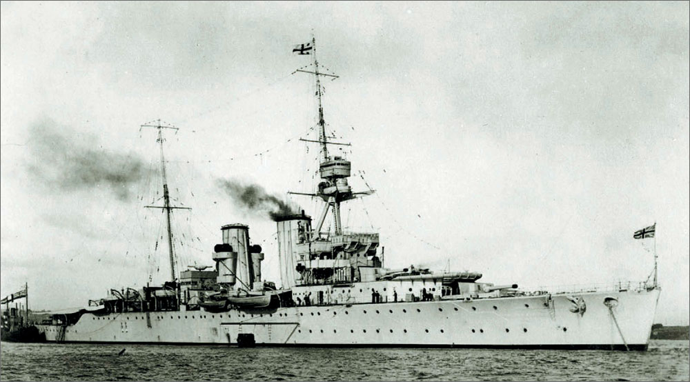 Крейсер «Frobisher» вскоре после вступления в строй